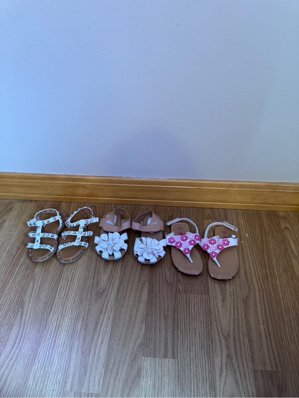 Girls' Assorted Sandal Lot - White & Pink Floral
